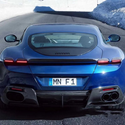 Για τη Ferrari Roma Carbon Fiber Body Kit Η Roma αναβαθμίζει το νέο στυλ Carbon Fiber Front Lip Diffuser Spoiler Side Skirt Body Kit