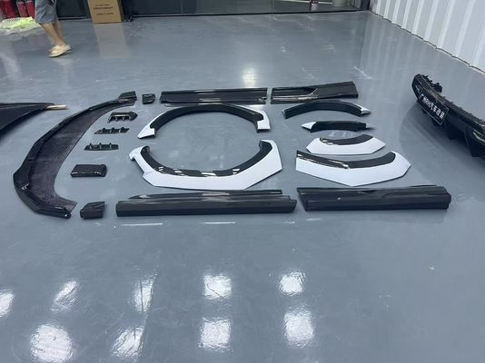 Λαμποργκίνι Urus Σώμα από ανθρακικό ίνες Kit URUS 1016 στυλ ανθρακικό ίνες εμπρός διάχυσης χείλη σπόιλερ κάλυψη τροχός τόξο