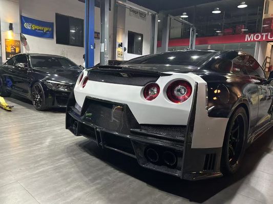Νισάν GTR Κουτί υφασματικού υλικού άνθρακα GTR r35 Αναβαθμισμένο 2024nismo στυλ εμπρός και πίσω προφυλακτήρες προφυλακτήρων καπό