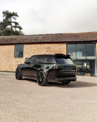 2022 Land Rover Body Kit Range Rover UB Στυλ Μπροστά και πίσω Προφυλακτήρας Προφυλακτήρας Spoiler