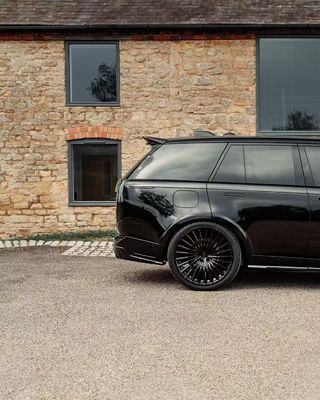 2022 Land Rover Body Kit Range Rover UB Στυλ Μπροστά και πίσω Προφυλακτήρας Προφυλακτήρας Spoiler