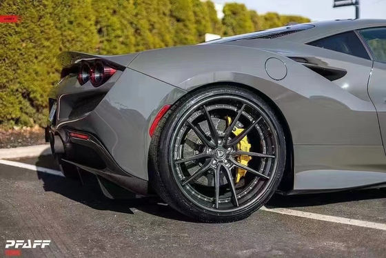 Συσκευή σώματος από ανθρακονήματα για τη Ferrari F8
