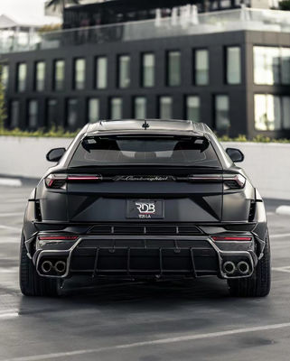 Μαύρη Lamborghini Σώμα URUS Αναβαθμισμένο 1016 Hood Spoiler Wide Body Kit