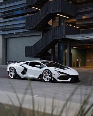 Lamborghini Revuelto Προσαρμοσμένα κιτ σώματος Καρβονικές ίνες DUKE Style Προσαρμοσμένος εμπρόσθιος διαχέτης