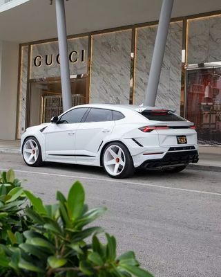 Lamborghini URUS Carbon Body Kit NT Στυλ Μπροστά χείλη Diffuser Spoiler Προσαρμοσμένα πλατιά κιτ σώματος