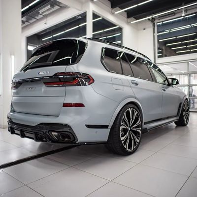 Για την BMW X7 Carbon Fiber Body Kit X7 Carbon Fiber Front Lip Diffuser Spoiler Hood Side Skirt Wide Body Kit
