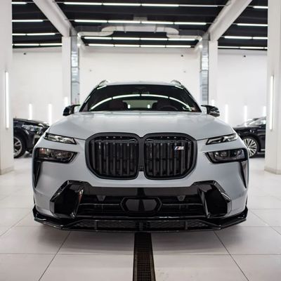 Για την BMW X7 Carbon Fiber Body Kit X7 Carbon Fiber Front Lip Diffuser Spoiler Hood Side Skirt Wide Body Kit
