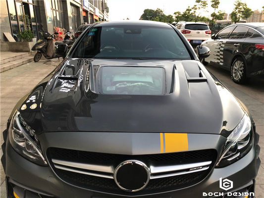 Υλικό από ανθρακονήματα για το Benz C63 Coupe