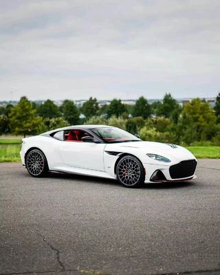 DBS Aston Martin Body Kit Λευκό 770 Στυλ μπροστινό σπόιλερ στο αυτοκίνητο διάχυμα χείλη