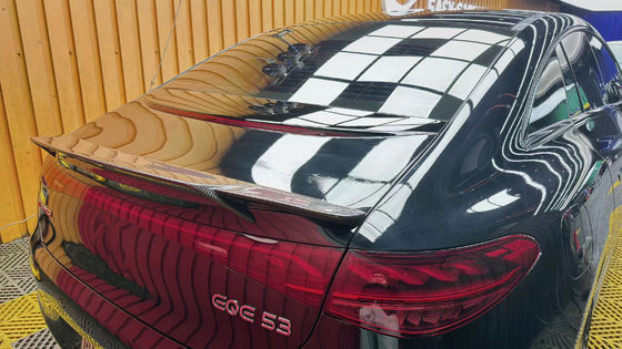 Για την Mercedes-Benz EQE Carbon Fiber Spoiler Η EQE αναβαθμίζει την αριστερή πτέρυγα του στυλ BS Carbon Fiber Spoiler