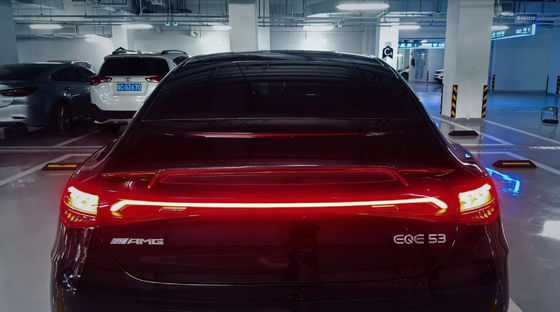 Για την Mercedes-Benz EQE Carbon Fiber Spoiler Η EQE αναβαθμίζει την αριστερή πτέρυγα του στυλ BS Carbon Fiber Spoiler
