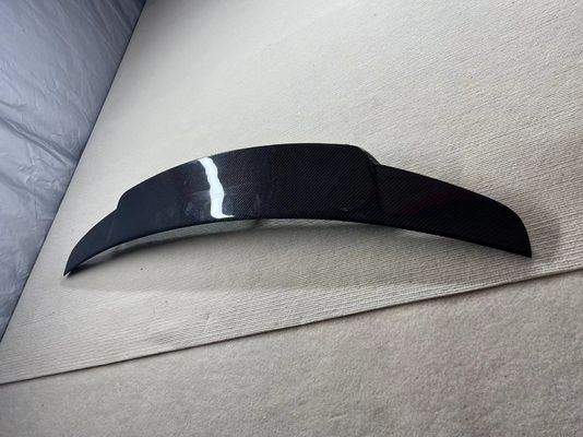 Για την Mercedes-Benz EQE Carbon Fiber Spoiler Η EQE αναβαθμίζει την αριστερή πτέρυγα του στυλ BS Carbon Fiber Spoiler