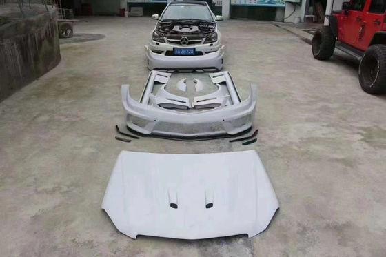 Για Mercedes W204 C63 Body Kit W204 Αναβαθμισμένη Μαύρη σειρά Στυλ Μπροστά και πίσω Bumper Hood Widebody Kit